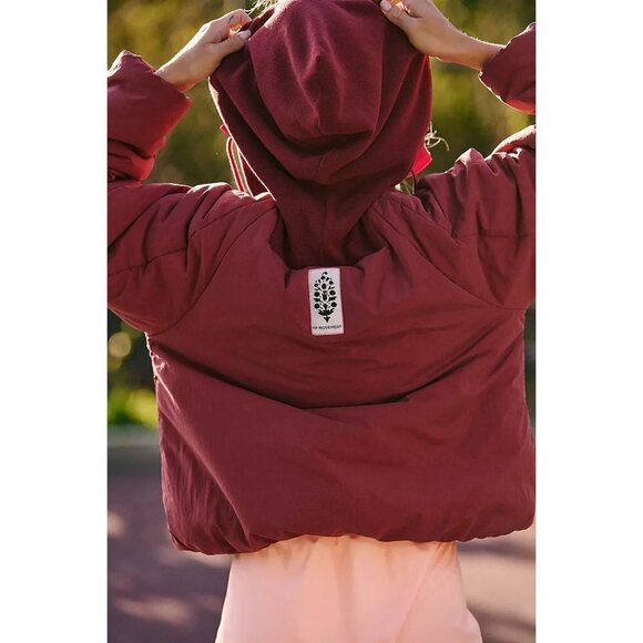 FREE PEOPLE Movement In a Pillow Packable Puffer Pullover in Sour Cherry XS NWT - Picture 2 of 13